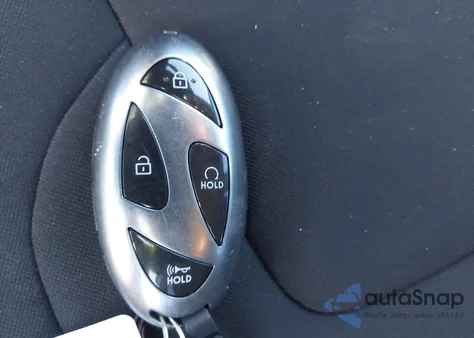 2024 Hyundai Elantra Sel z USA, uszkodzony, nr VIN KMHLM4DG7RU638859